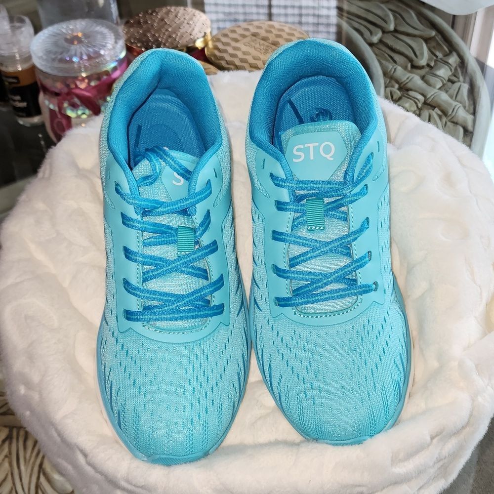 🎉Host Pick🎊Tennis Shoes 👟